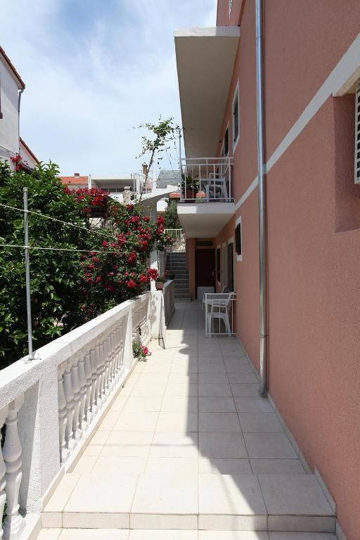 Apartments Alissa ฮวาร์ ภายนอก รูปภาพ