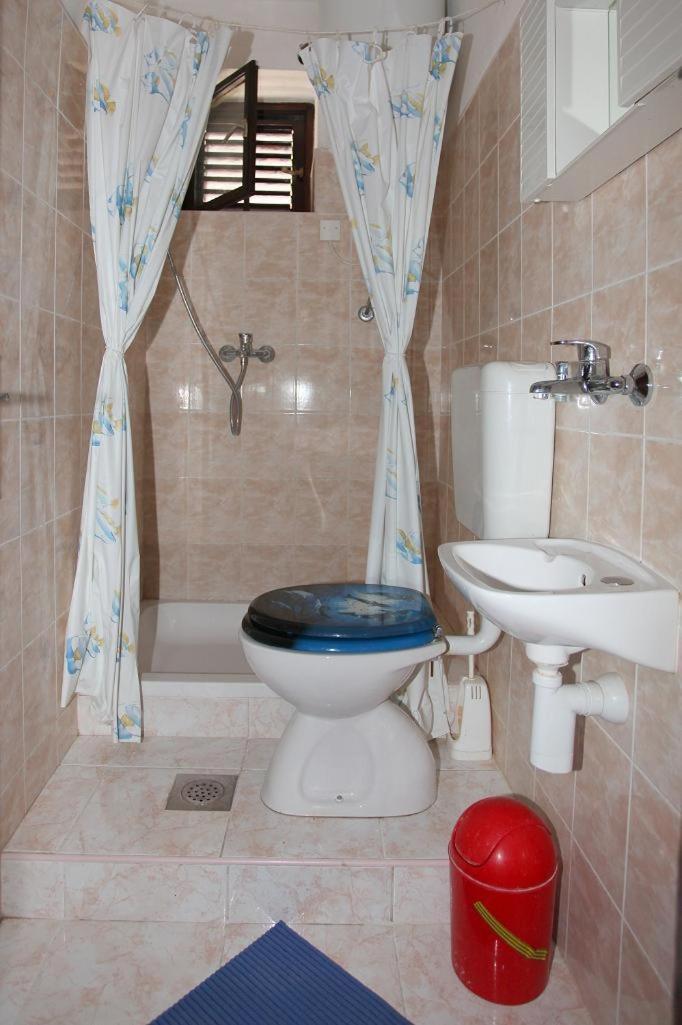 Apartments Alissa ฮวาร์ ภายนอก รูปภาพ