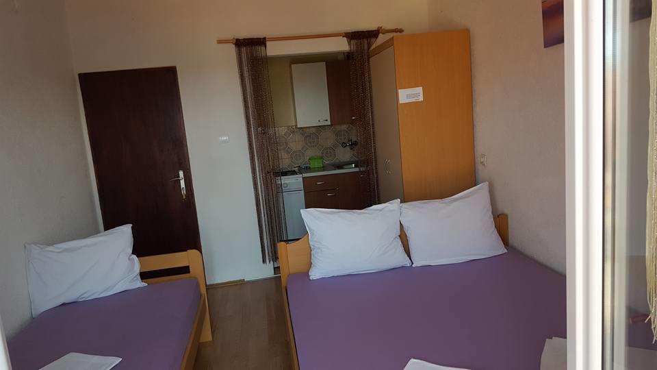 Apartments Alissa ฮวาร์ ภายนอก รูปภาพ