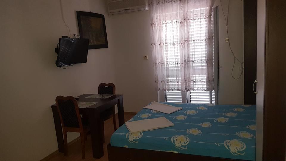Apartments Alissa ฮวาร์ ภายนอก รูปภาพ